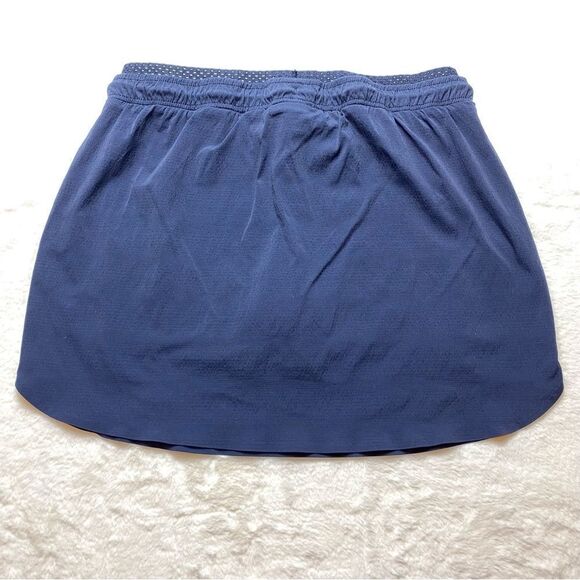 Athleta Blue Crest Skorts - Picture 2 of 9